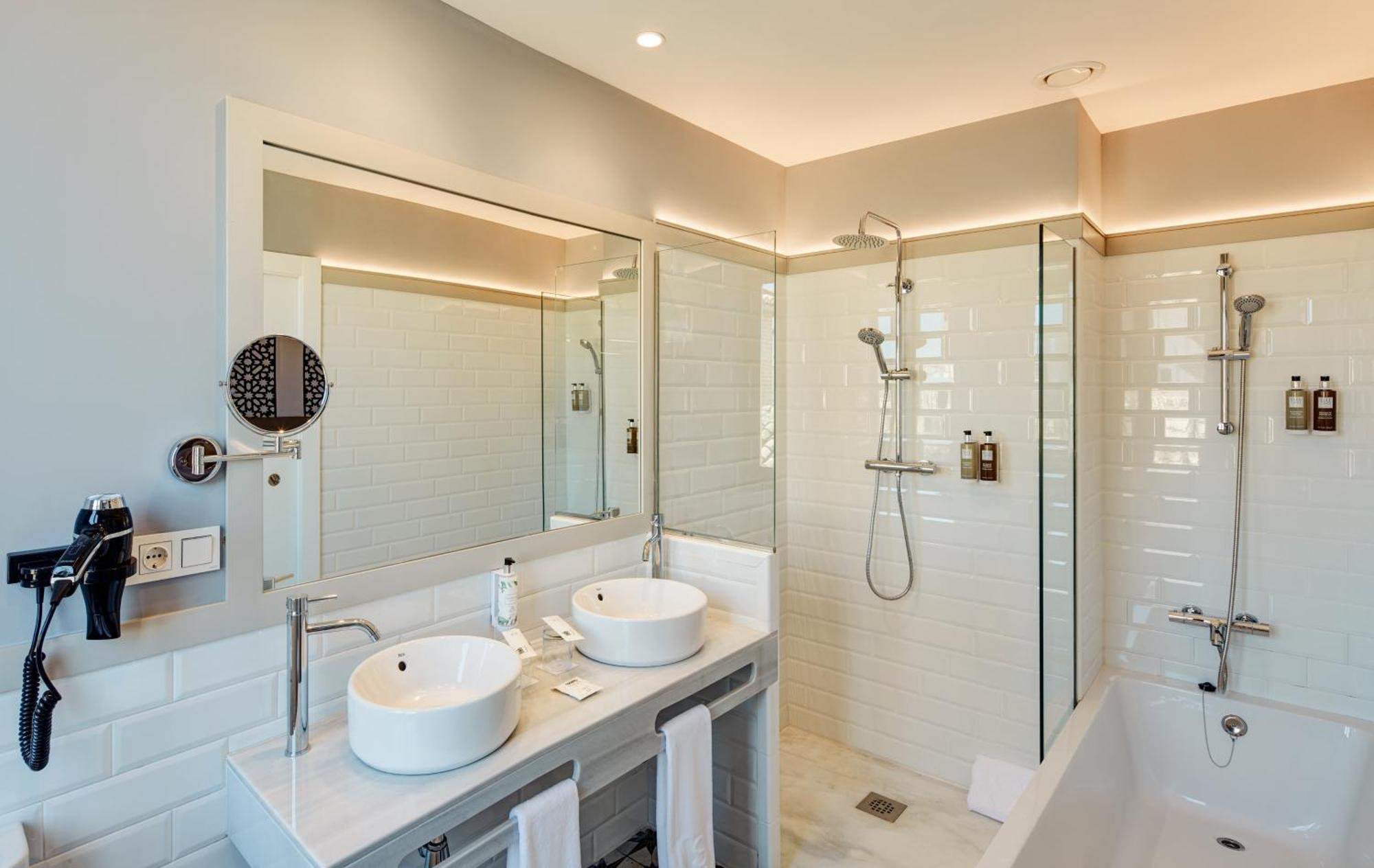 Sercotel Granada Suites Eksteriør billede